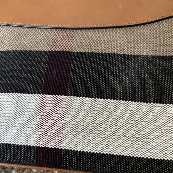 Burberry Crossbody/Wristlet with Straps! - Picture 4 of 14